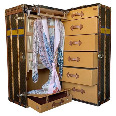 suitcase set louis vuitton|louis vuitton wardrobe trunk.